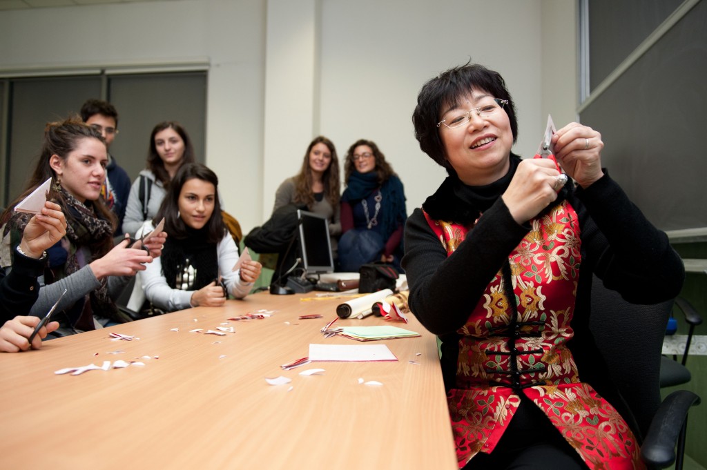 I corsi di lingua cinese sono sempre più affollati a Milano