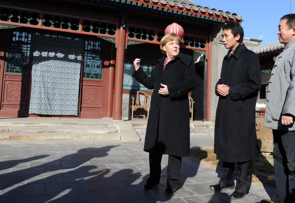 Angela Merkel in visita a Pechino