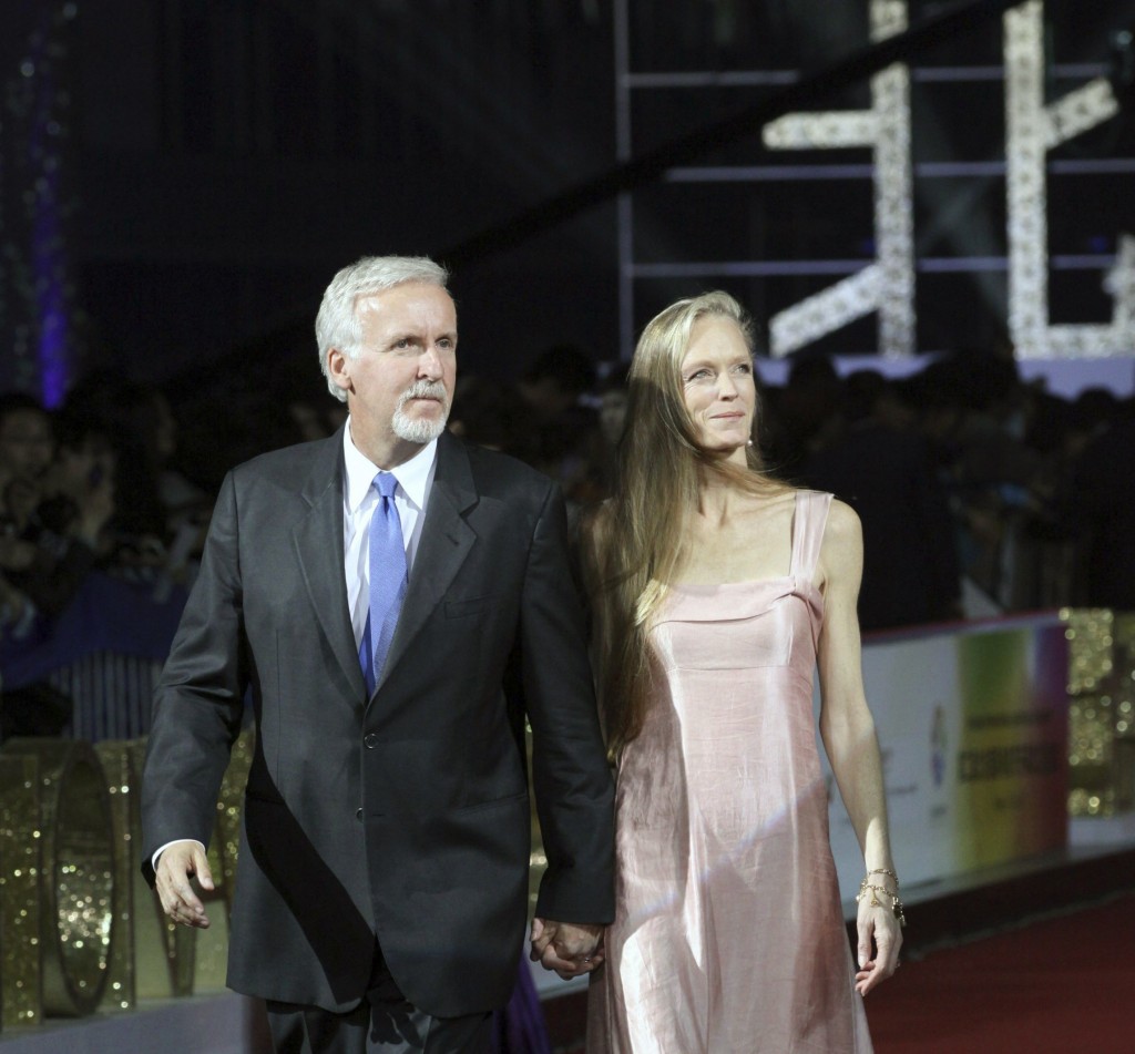 James Cameron e consorte sul red carpet del Beijing International Film Festival