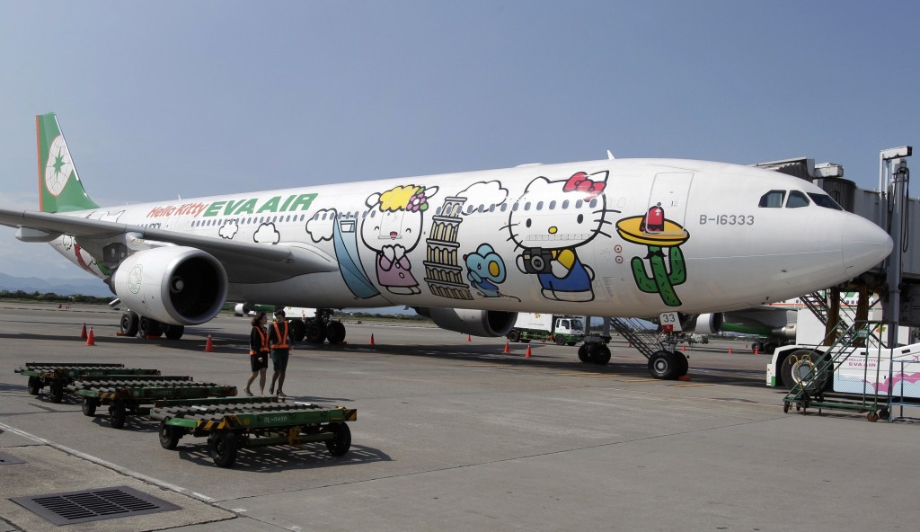 Un Airbus A330-300 della flotta Hello Kitty della Eva Airlines