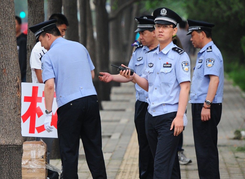 Un’immagine della polizia cinese a Pechino