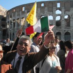 Alcuni turisti cinesi al Colosseo, Roma