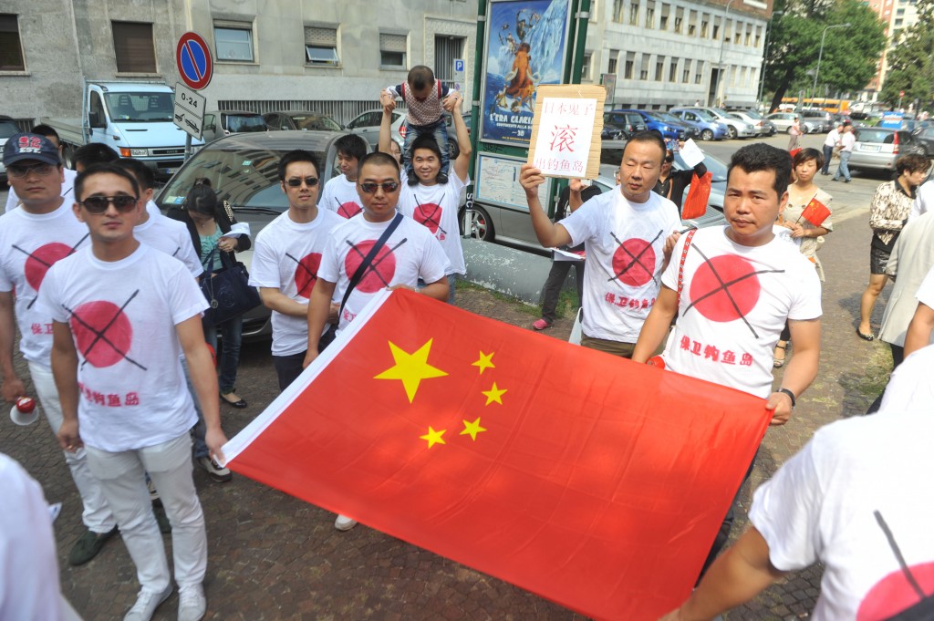 La manifestazione cinese in zona Repubblica a Milano