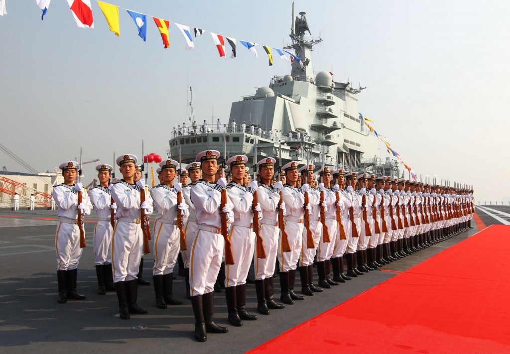 L’inaugurazione della Liaoning, prima portaerei cinese