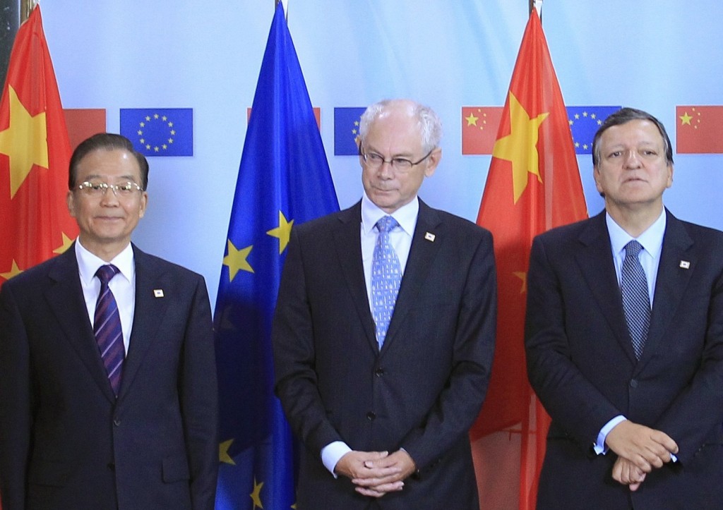 il premier cinese Wen Jiabao con Herman Van Rompuy e Josè Manuel Barroso