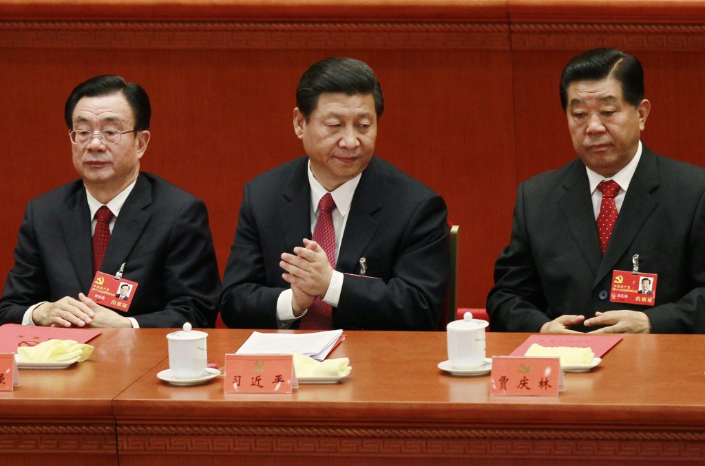 Xi Jinping, al centro