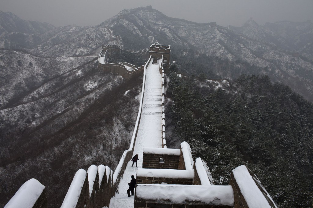 La Grande Muraglia cinese sotto la neve